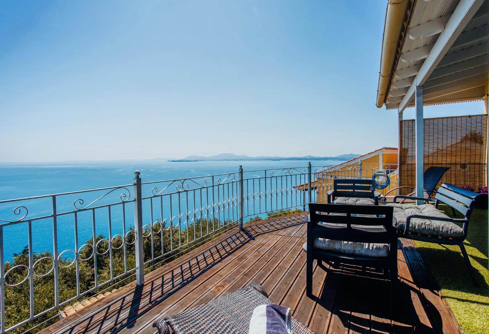 Apartment Infinity Blue Agni